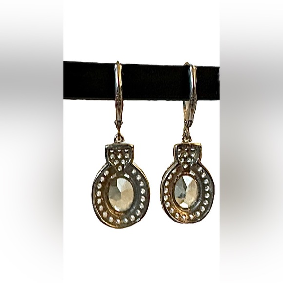 Gorgeous pair of lever back gemstone earrings - Picture 6 of 7